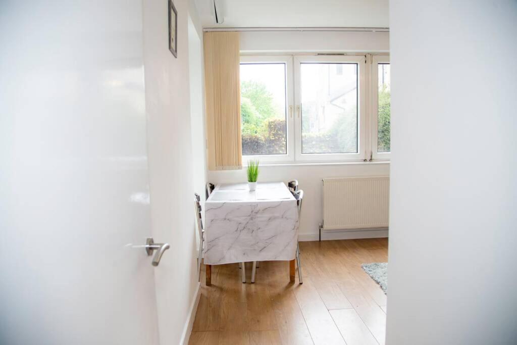 Shoreditch Hoxton Large 3 Bed Garden Flat Free Parking Aor Only Лондон Екстериор снимка