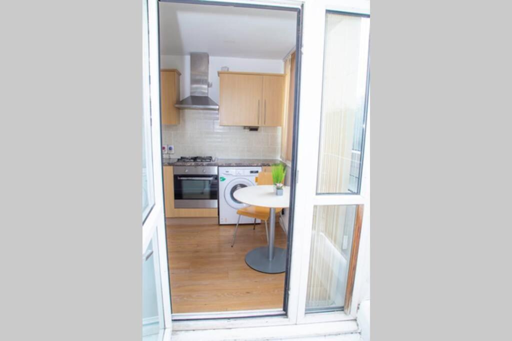 Shoreditch Hoxton Large 3 Bed Garden Flat Free Parking Aor Only Лондон Екстериор снимка